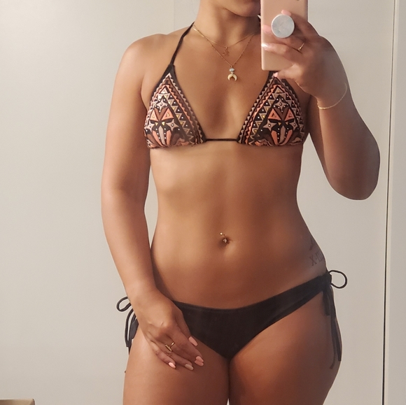 Bikini bundle - Picture 1 of 7